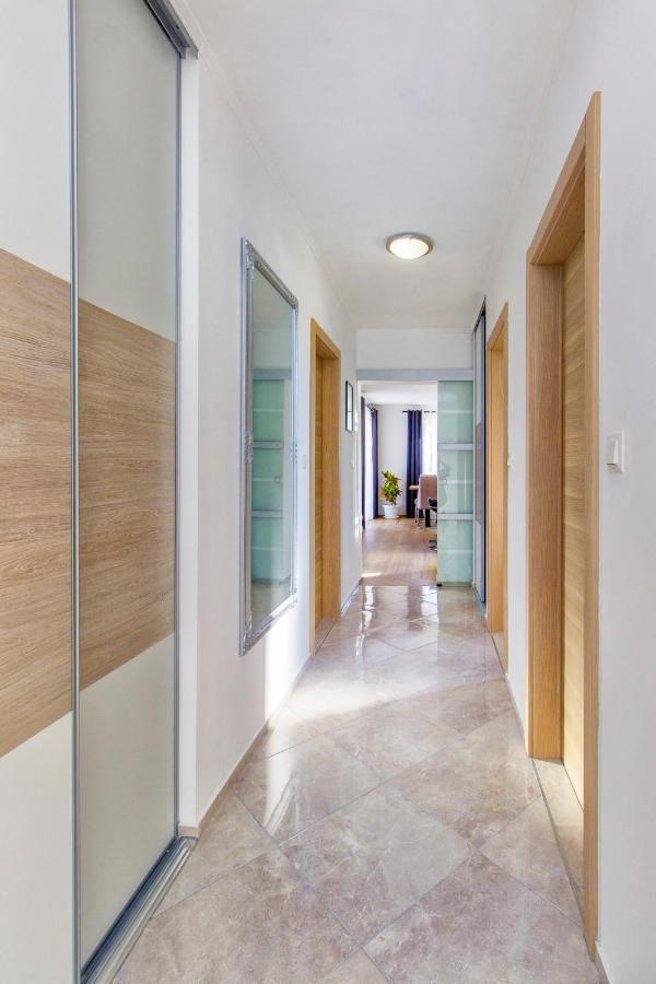 Holiday Home Lucia Lozovac Εξωτερικό φωτογραφία