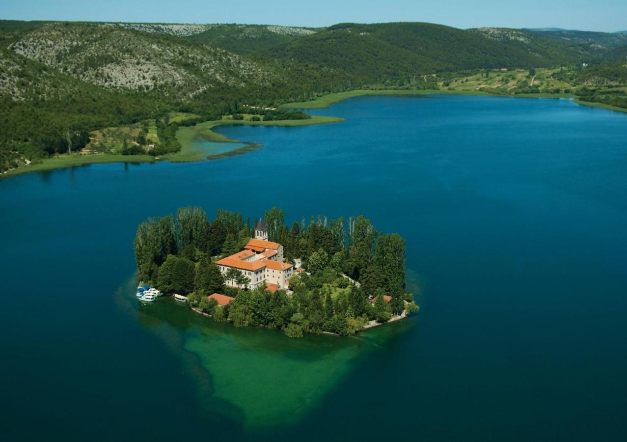 Holiday Home Lucia Lozovac Εξωτερικό φωτογραφία